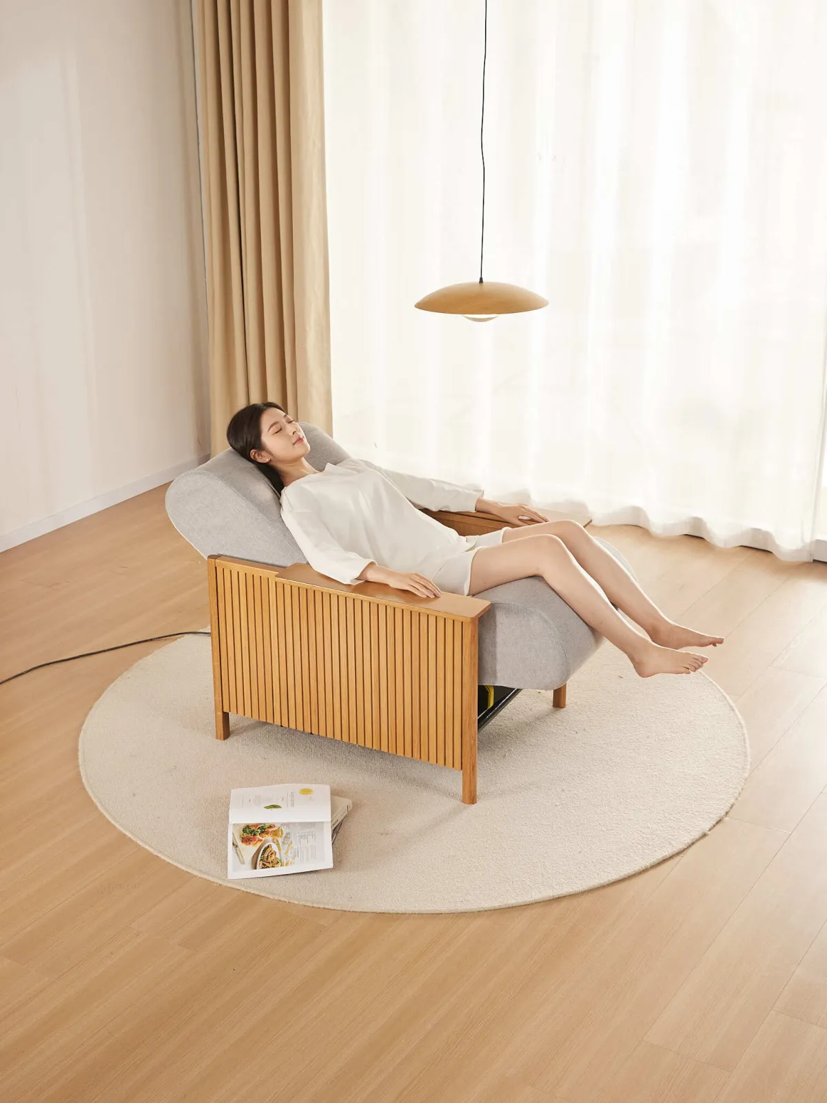 新しいリラクゼーション体験「WiSt RELAXATION SOFA GRACE RICH S-300」登場 - サードニュース