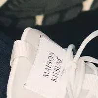 メゾンキツネ新色登場