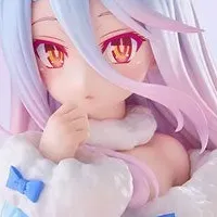 「白」フィギュア登場！