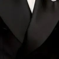 キット・コナーと時計