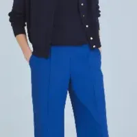 春夏の美脚パンツ登場