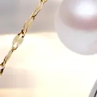 真珠とモアサナイト