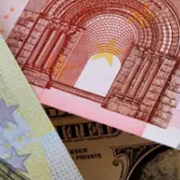 上野に外貨両替店登場