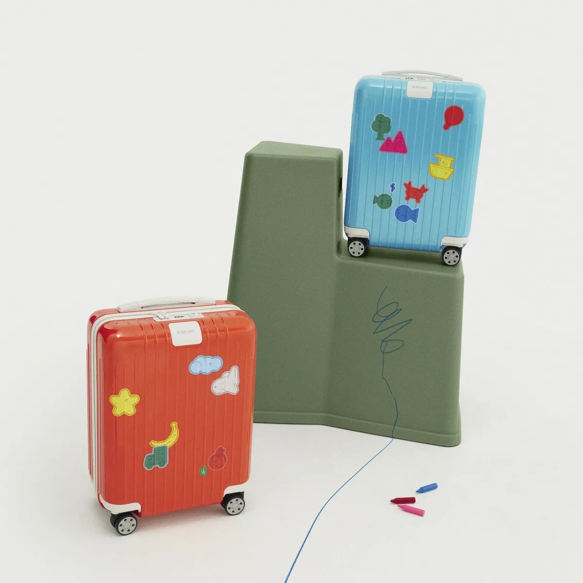 ⭐︎希少⭐︎リモア⭐︎スーツケース☆ RIMOWAが子ども専用の最軽量スーツケースを発表！カラフルな