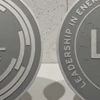 WELLとLEEDの二重認証