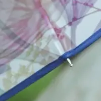 アート傘で梅雨を彩る