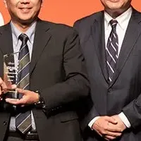 電通総研が受賞