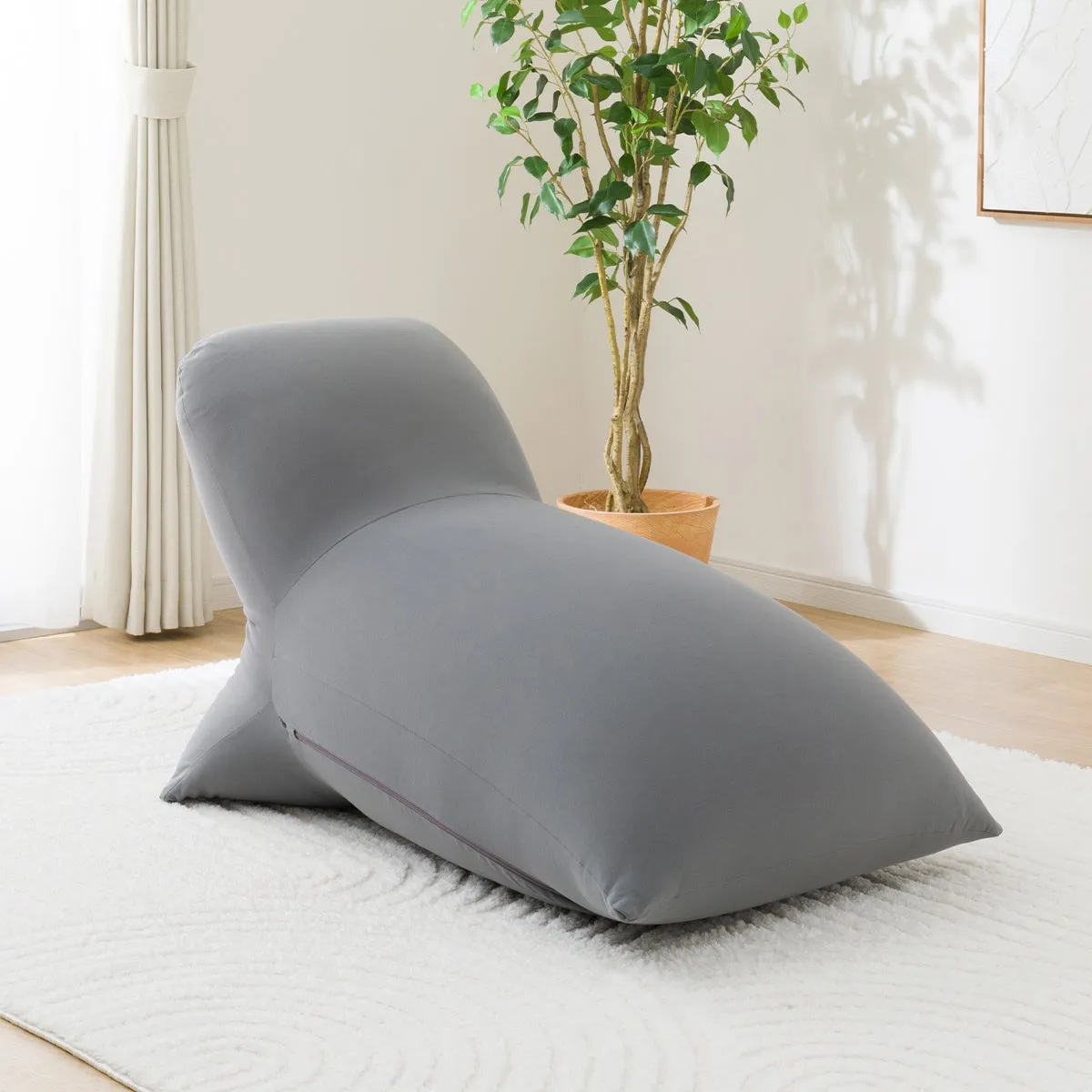 ニトリから新発売！ゆったり包まれるロングタイプビーズソファの