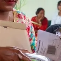 ソーラーランタン寄贈