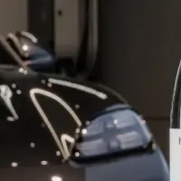 MINAKIとポルシェのコラボ