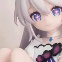 キアナのちびフィギュア