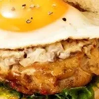 池袋の特別バーガー