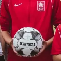 出島フットボールの新契約