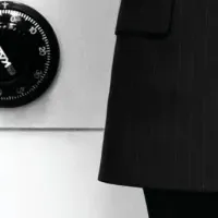 グラフ65周年の魅力