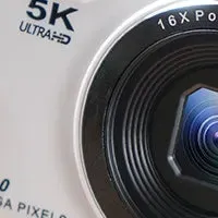 新型デジカメ登場