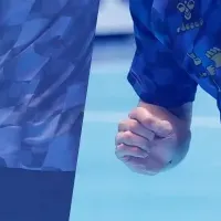 ヒュンメルの手話シャツ