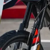 アプリリアヘルメット企画