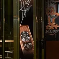 「ザ・ディーコン」ポップアップ