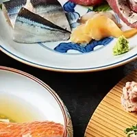 小皿料理と日本酒