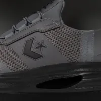 新作ハンズフリーシューズ