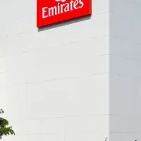 エミレーツの新センター