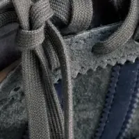 adidas「TOBACCO」