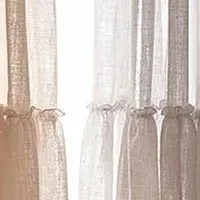 フリルカーテン登場