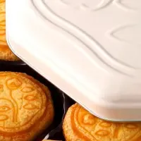 花椿ビスケット限定缶