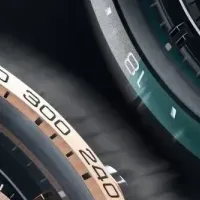 新「カレラ」コレクション