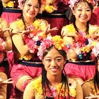 光るダンスシューズ