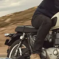 進化したボンネビル