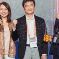 受賞の栄誉を獲得