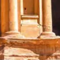 歴史の記憶を辿る