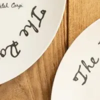 愛らしい犬のプレート