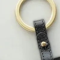 新発売AirTagケース