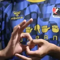 手話シャツで応援！