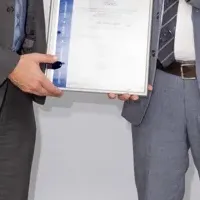 アルカンターラの新認証