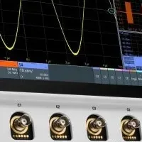 MXO 3オシロスコープ