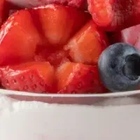 3種ベリーのパフェ登場