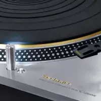 新型ターンテーブル登場