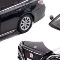 クラウンミニカー登場