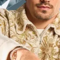 クリスタルゴールド登場