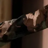 デップ展開幕案内