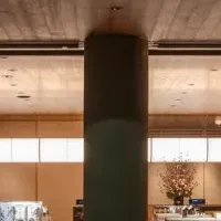 茅乃舎と梅の共演