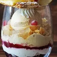 冬のアップルパイパフェ