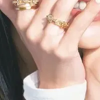 CLASSY. 1月号特集