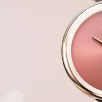 桜を感じる腕時計