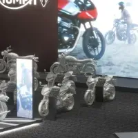 トライアンフ新モデル発表