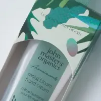 春を感じるハンドクリーム