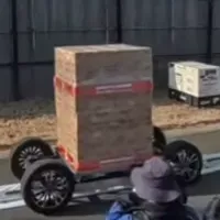 自動物流道路実験